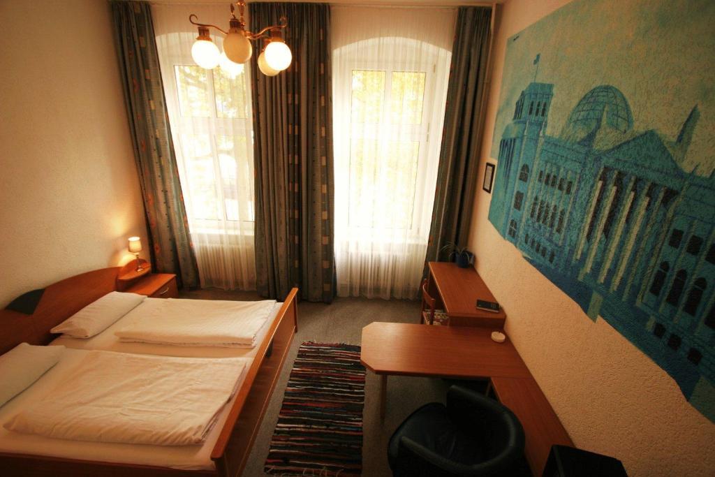 Hotel - Pension Am Schloss Bellevue Berlin Szoba fotó